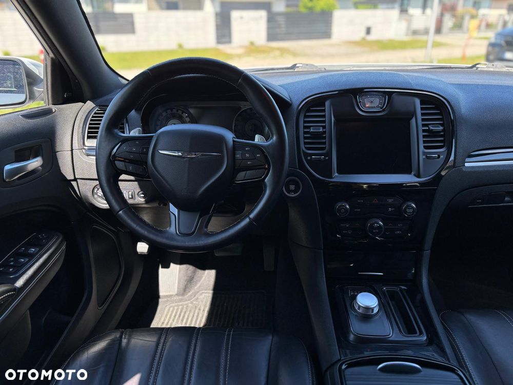 Chrysler 300s - 28