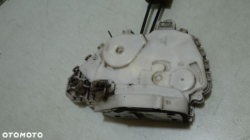 ZAMEK LEWY PRZÓD DRZWI HONDA CIVIC VIII 1.4i-DSi  72151-SMG-GO - 7