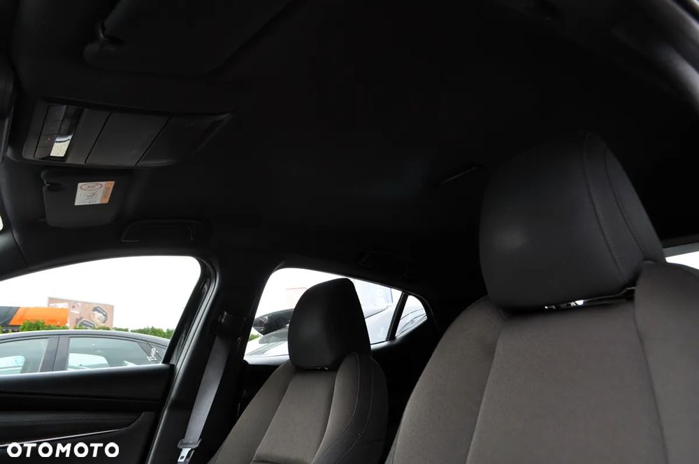 Mazda 3 e-SKYACTIV-G 122 M HYBRID EXCLUSIVE-LINE - 33