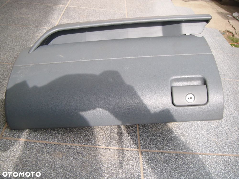 seat leon 01r schowek pasażera