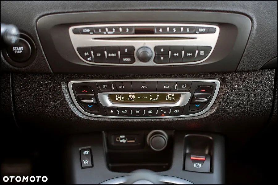 Renault Grand Scenic - 23