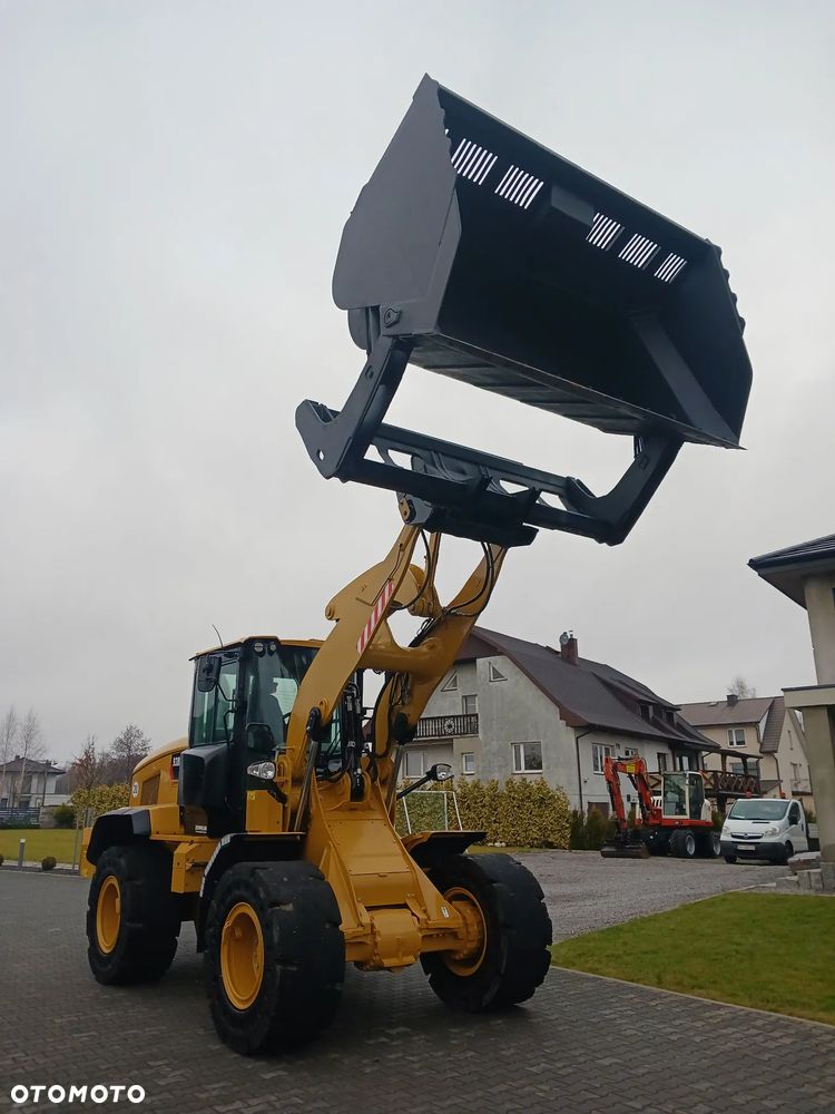 Caterpillar 938 M - 12