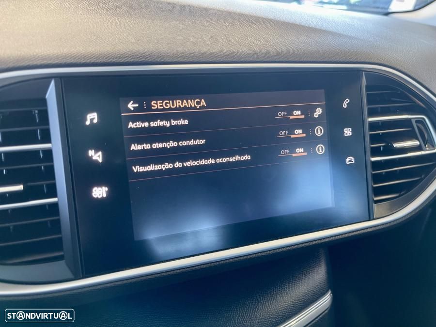 Peugeot 308 1.2 PureTech Allure Pack EAT8 - 21