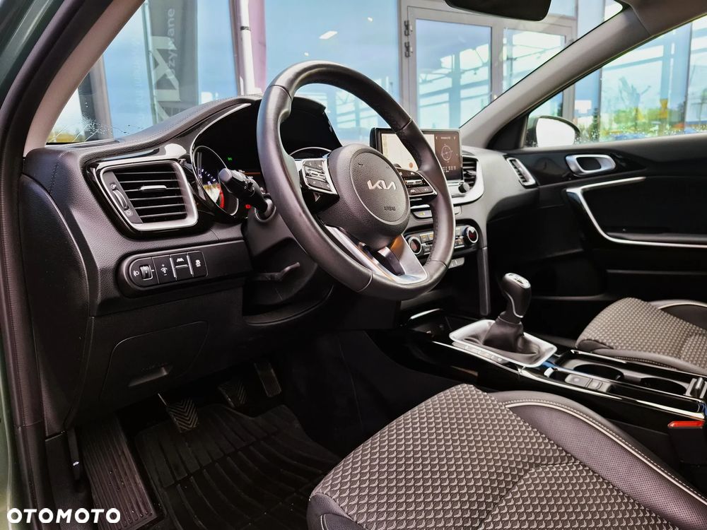 Kia Ceed 1.5 T-GDI Tribute - 10