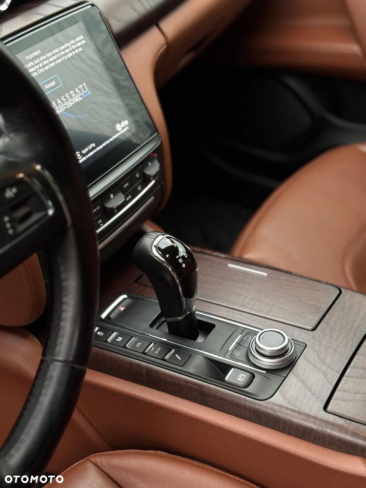 Maserati Quattroporte S Q4 GranLusso - 10