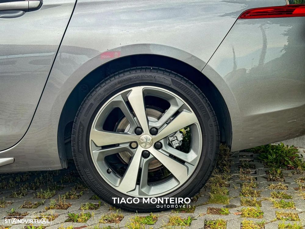 Peugeot 308 SW - 17
