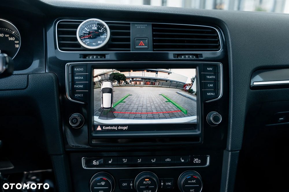 Volkswagen Golf GTI (BlueMotion Technology) DSG Performance - 12