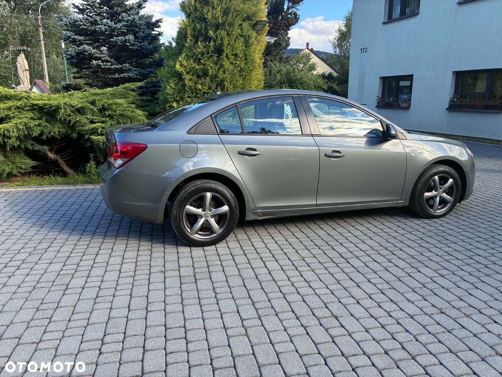 Chevrolet Cruze 2.0 VDCi LS - 8