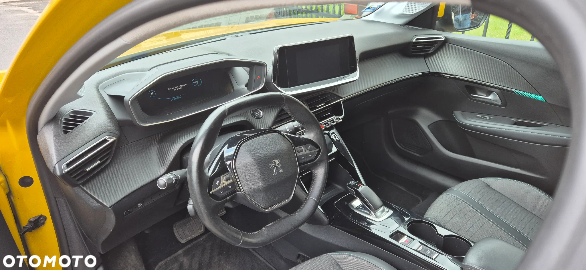 Peugeot 208 - 9