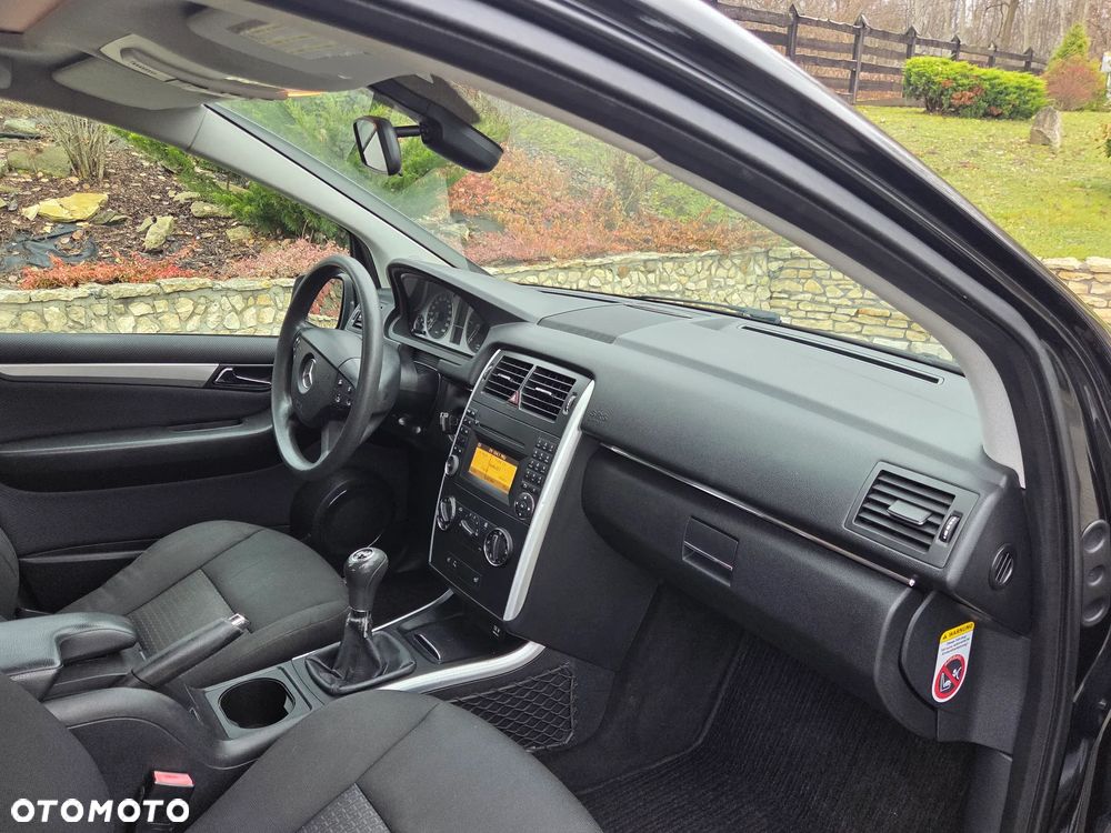 Mercedes-Benz Klasa B 180 CDI - 18