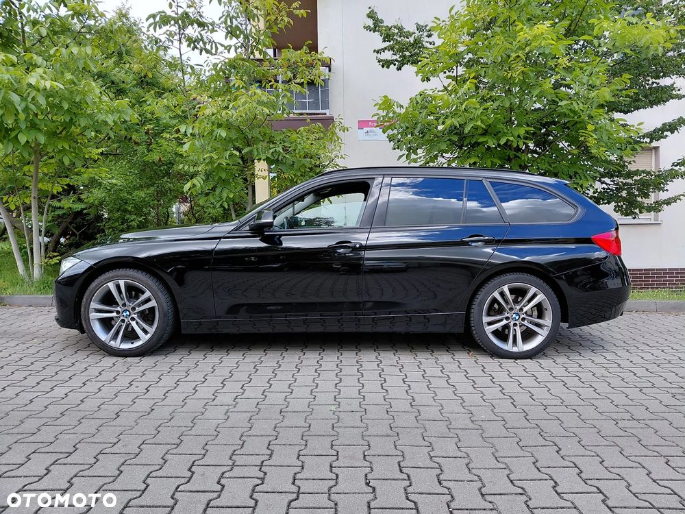 BMW Seria 3 320i M Sport - 9
