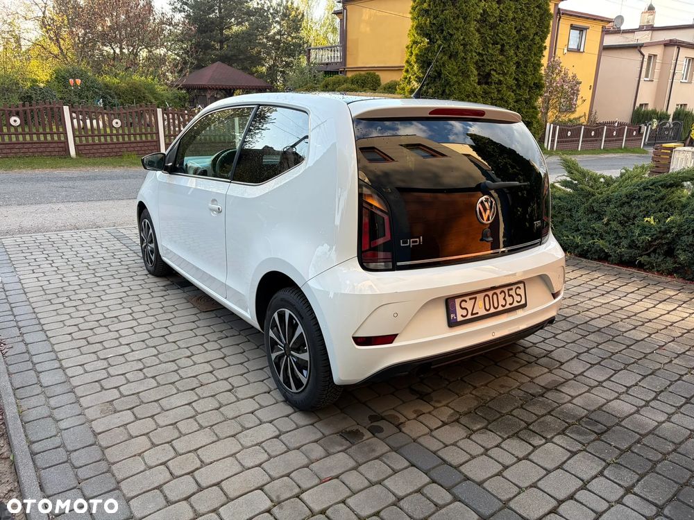 Volkswagen up! TSI beats - 3