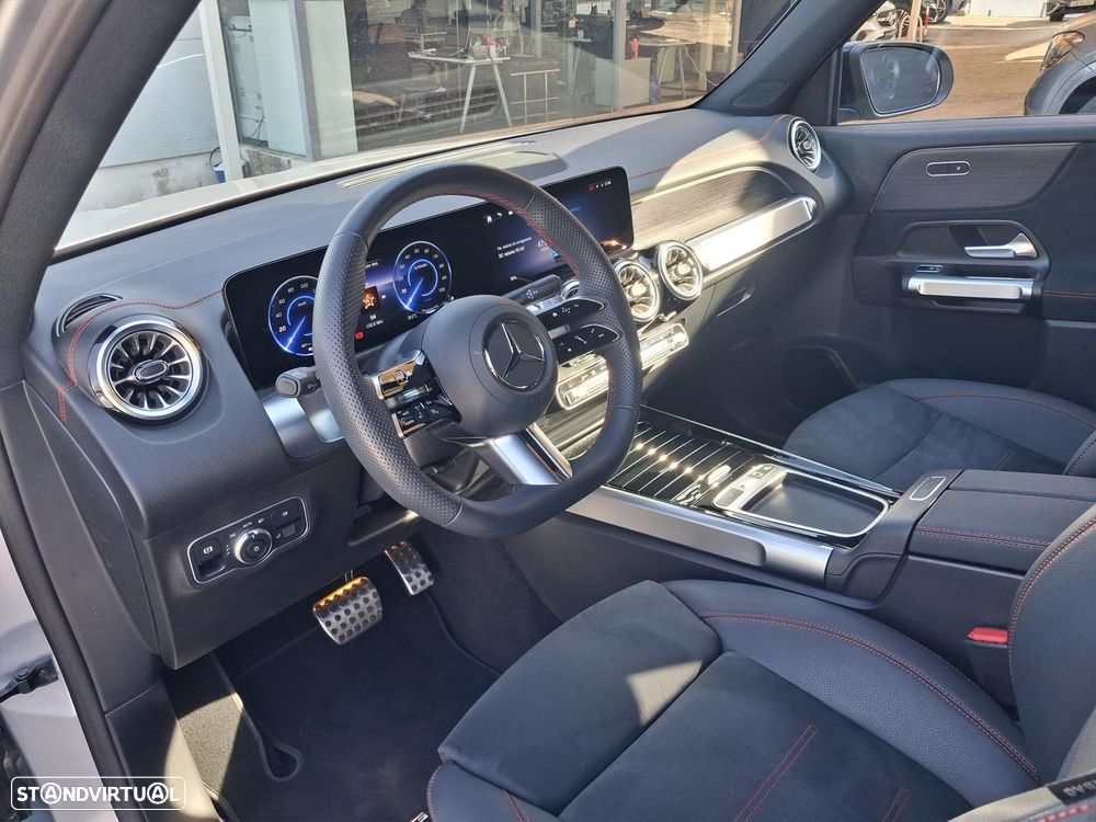 Mercedes-Benz EQB 250+ AMG Line - 12