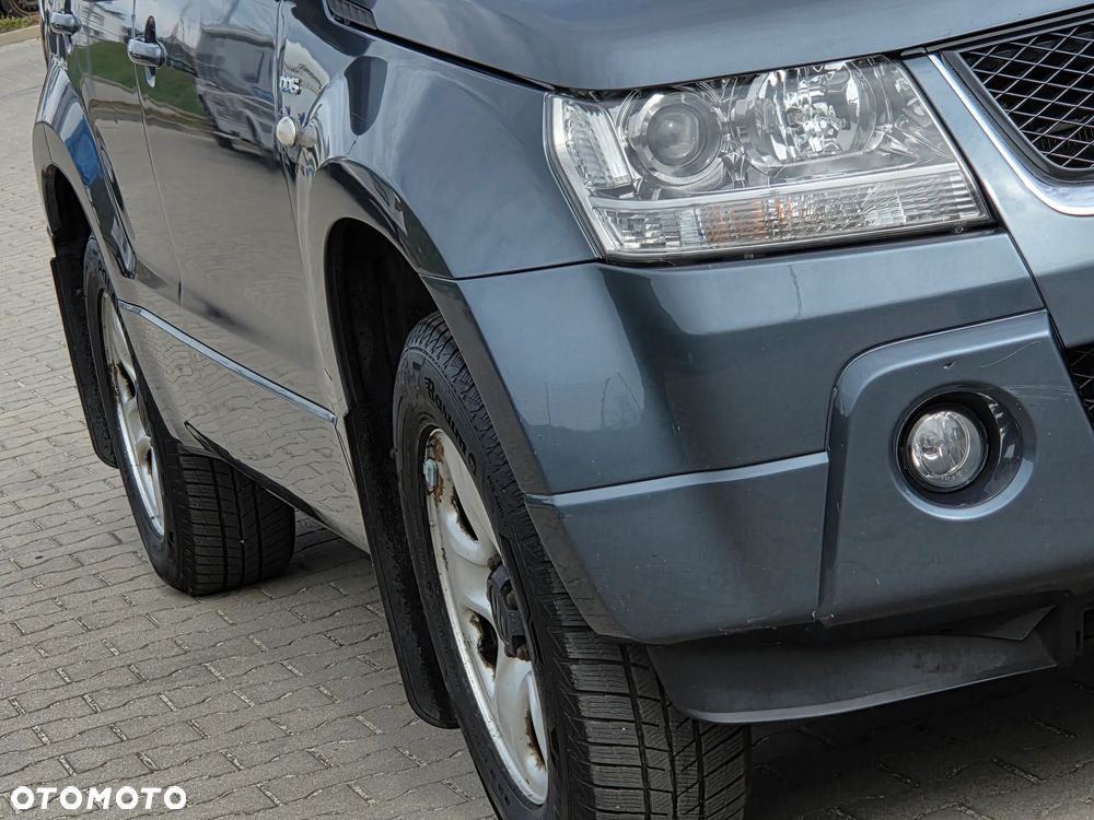 Suzuki Grand Vitara 1.9 DDiS Comfort DPF Family - 9