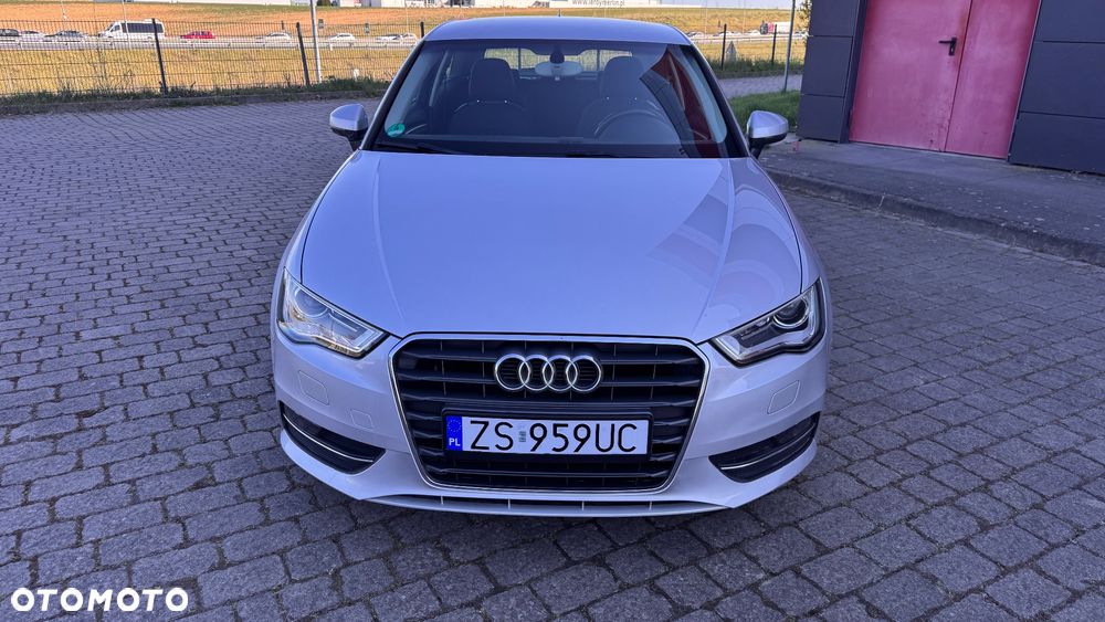 Audi A3 3-drzwiowe 1.4 TFSI Attraction - 11