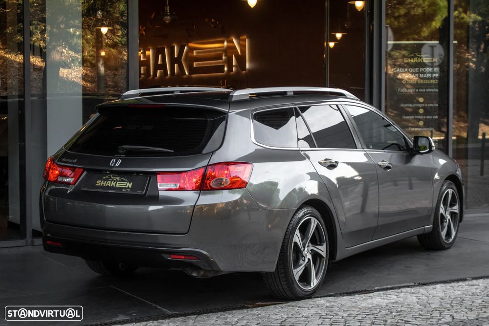 Honda Accord Tourer 2.2 i-DTEC Elegance - 4