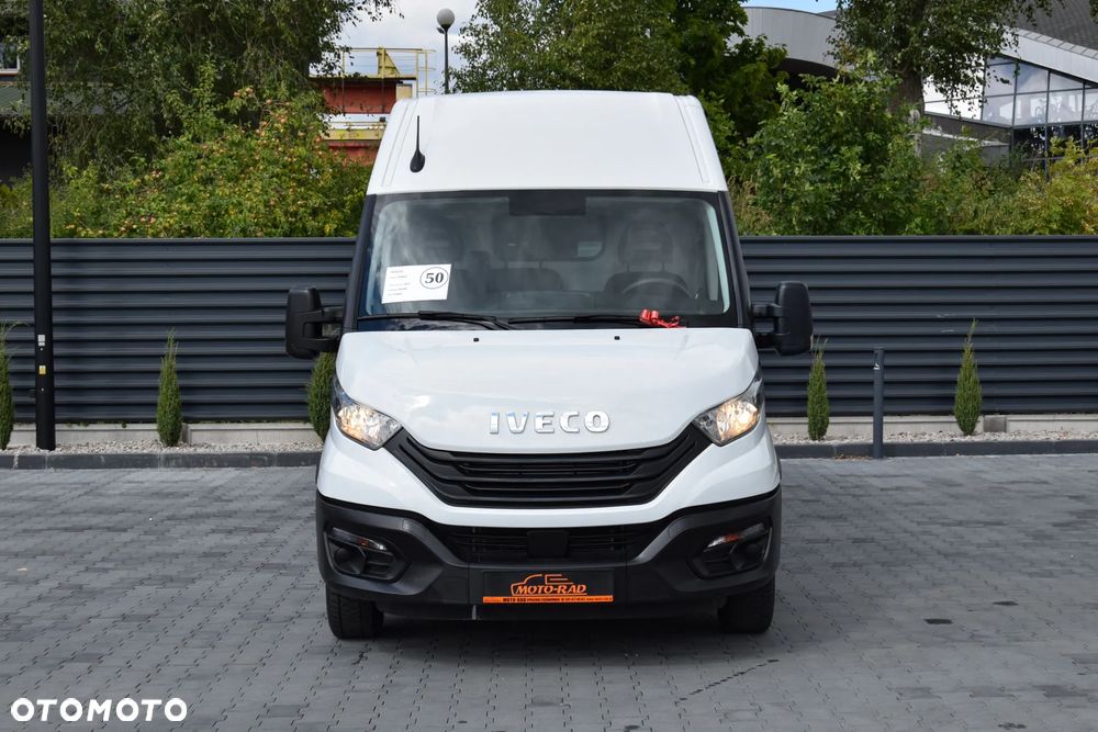 Iveco DAILY MAXI 35S14 / 2.3 - 140 KM / AUTOMAT HI-MATIC / NOWY MODEL / 3 OSOBY / DOSTAWCZE / BLASZAK / KAMERA COFANIA / TEMPOMAT / KLIMA / 2022 / SERWISOWANY / SPROWADZONY Z NIEMIEC - 2