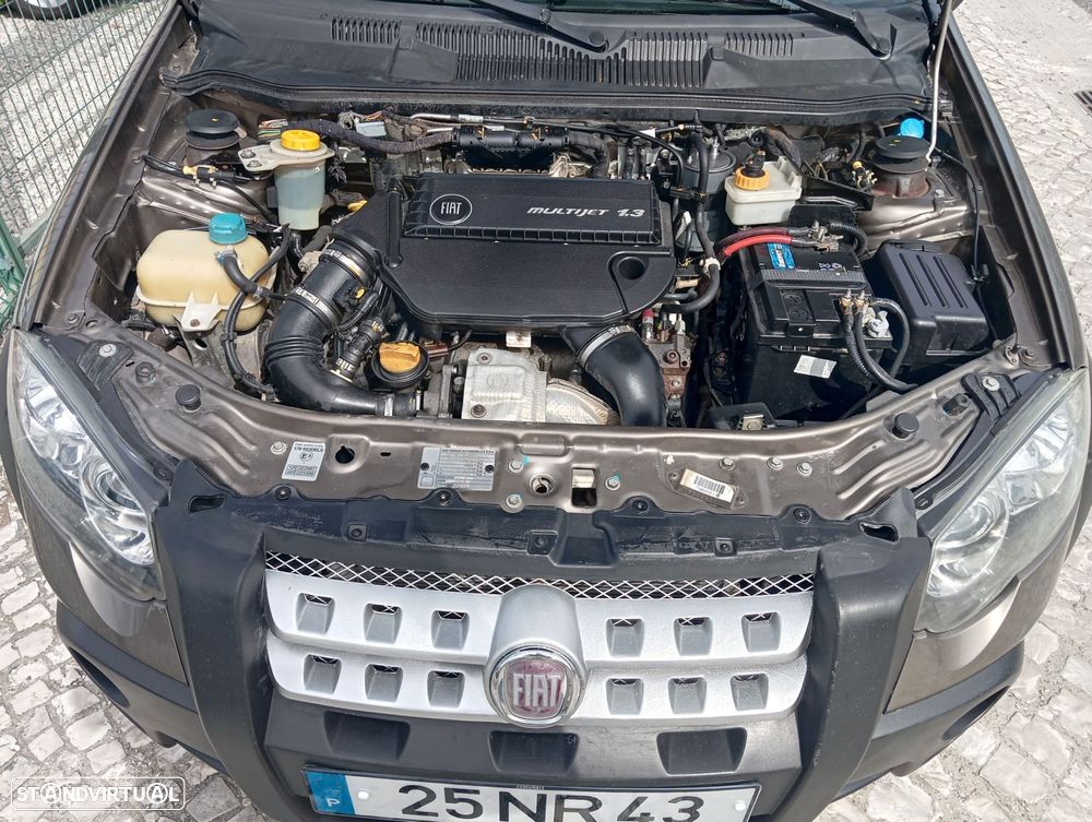 Fiat Strada Adventure - 16