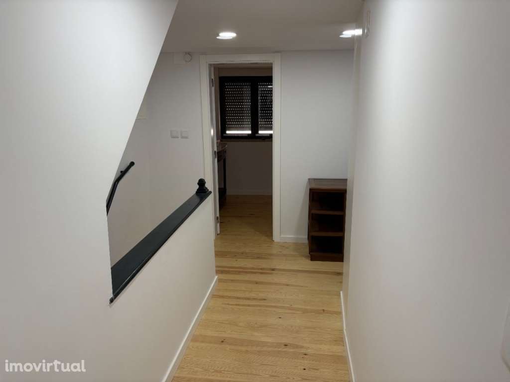 Apartamento T2 duplex novo - Grande imagem: 5/13