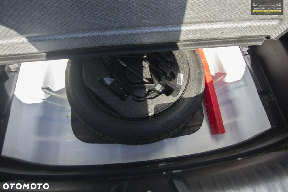 Kia XCeed 1.5 T-GDI Business Line - 34