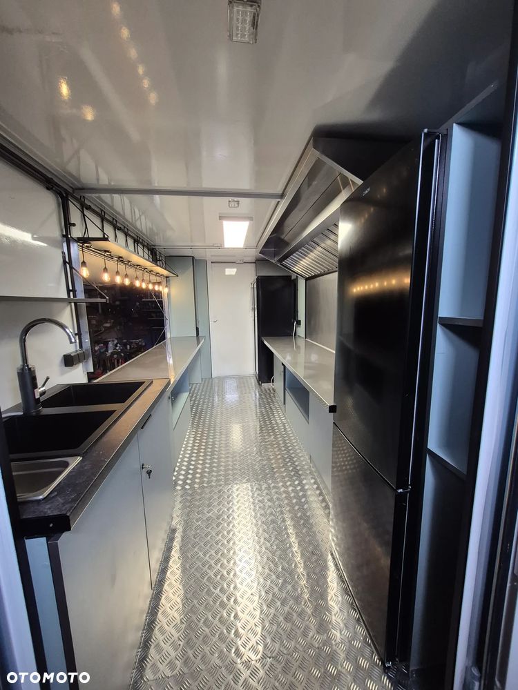 Iveco Food Truck Sklep Bar - 5