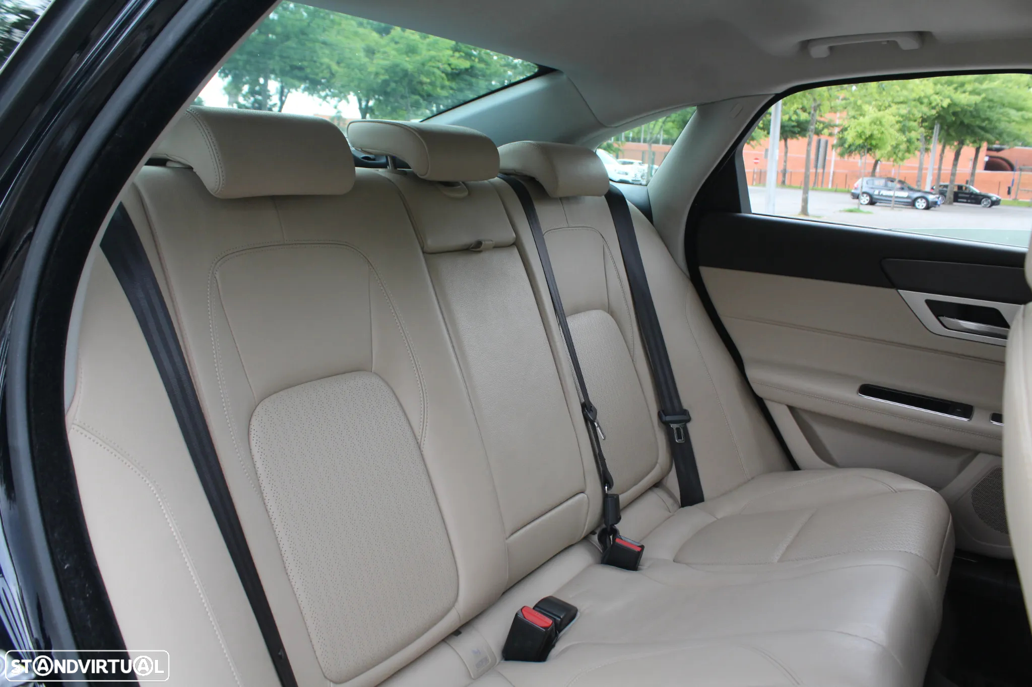 Jaguar XF E-Performance Aut. Portfolio - 54