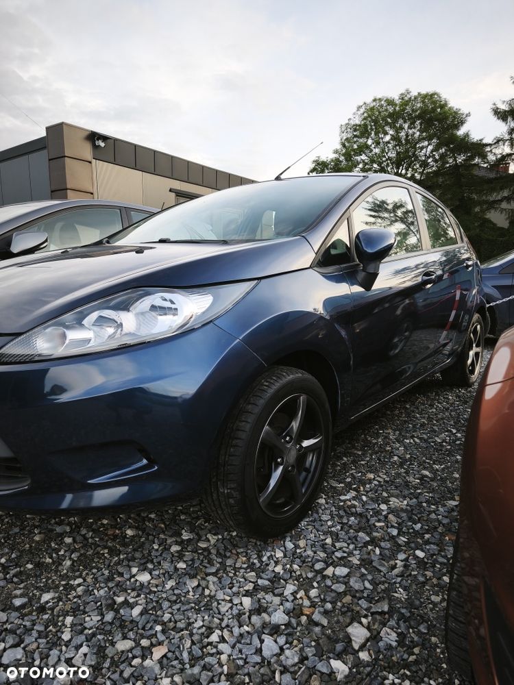 Ford Fiesta - 2