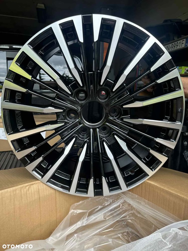Felgi 20 Nissan Titan Nowe 20 x 8J et 35 - 1