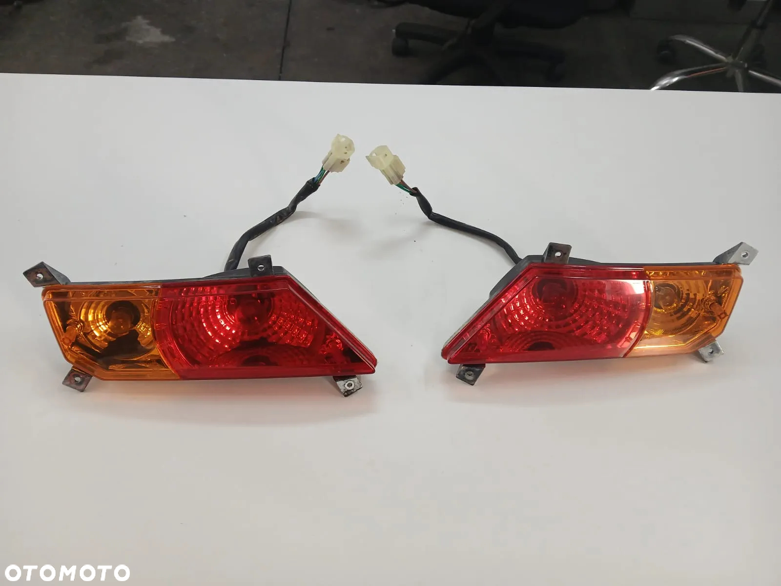 CF MOTO 800 820 LAMPA LAMPY TYL TYLNIE - 2