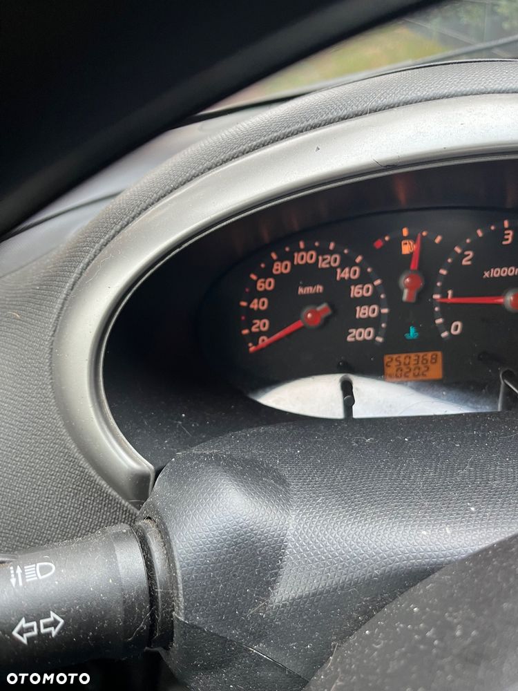 Nissan Micra 1.5 dCi acenta - 4