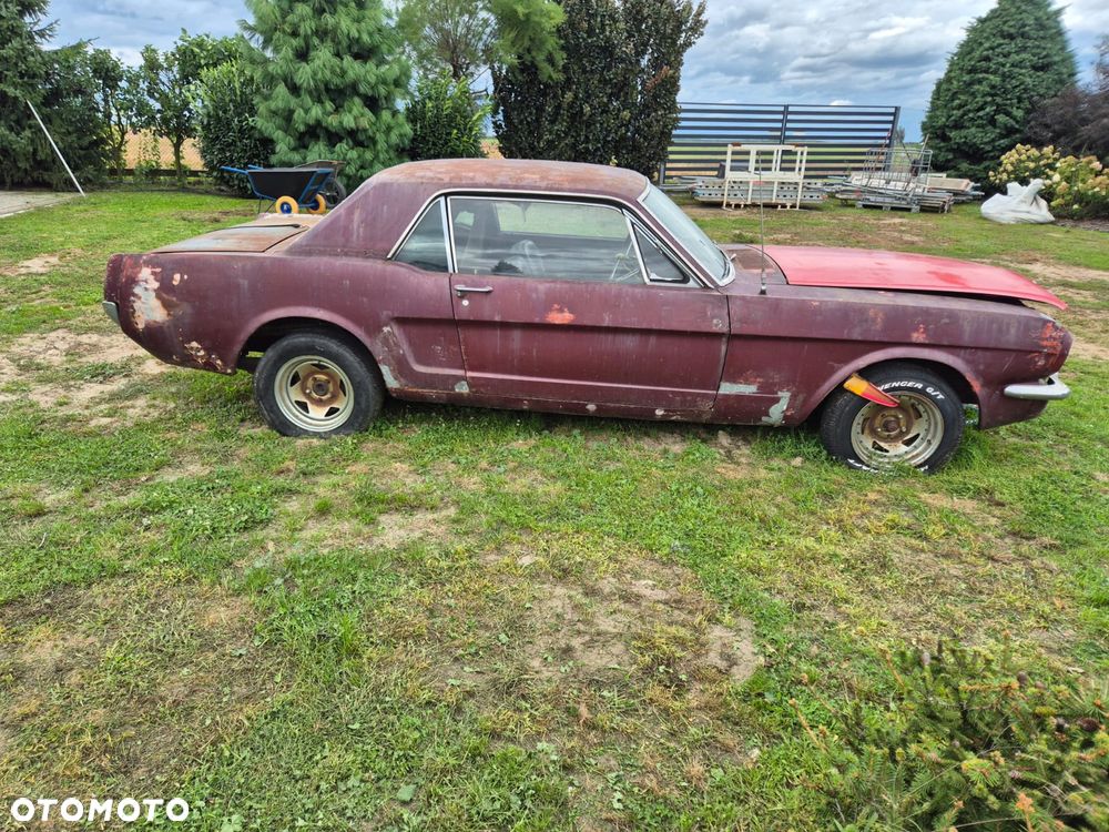 Ford Mustang - 7