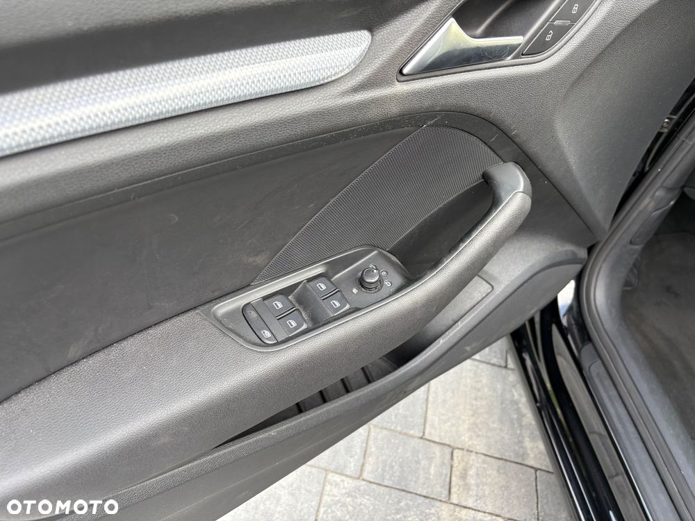 Audi A3 Sportback 1.4 TFSI Ambiente - 15