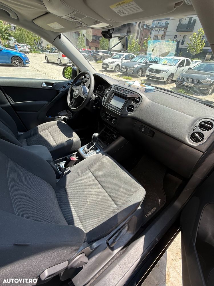Volkswagen Tiguan - 9