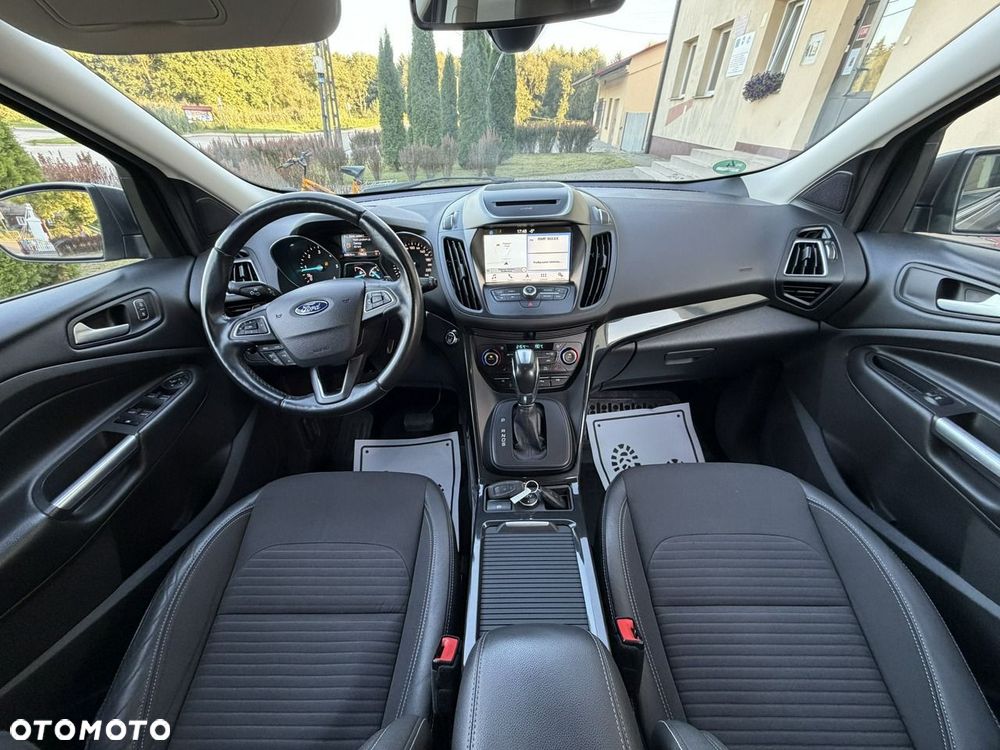 Ford Kuga - 13
