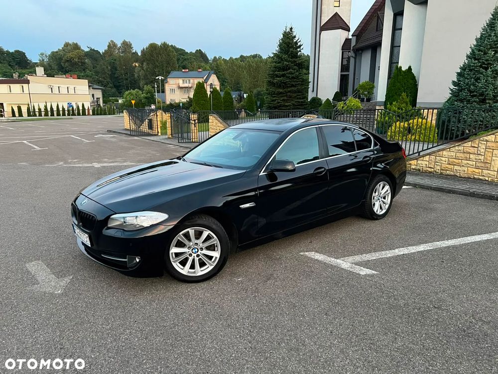 BMW Seria 5 520d Luxury Line - 3