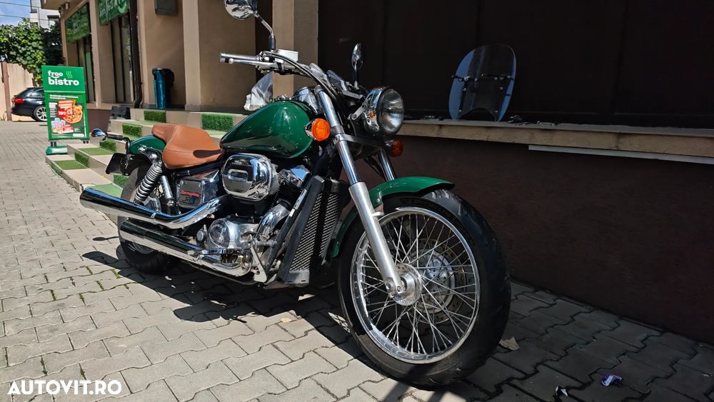 Honda VT 750DC Black Widow - 2