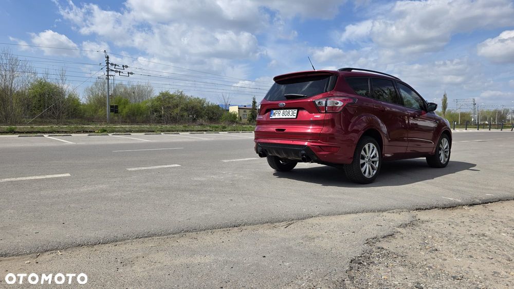 Ford Escape 2.0 EcoBoost AWD Titanium - 11