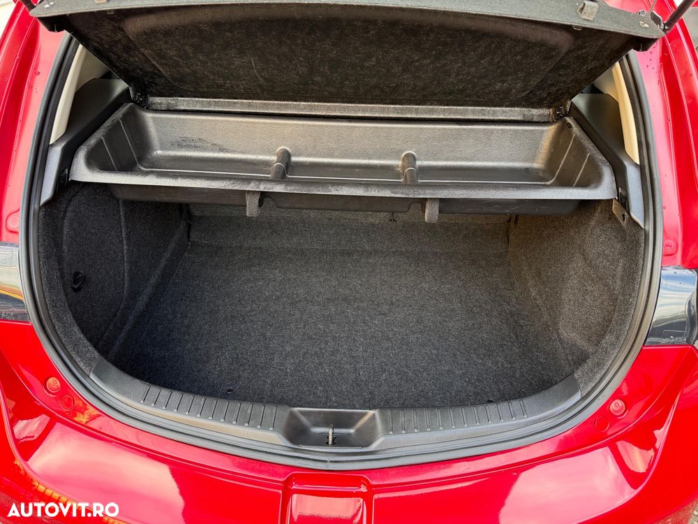 Mazda 3 1.6 MZR 90th Anniversary - 14