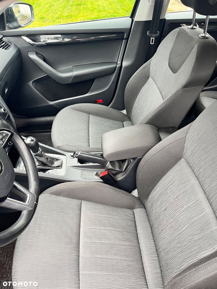 Skoda Octavia 2.0 TDI Ambition DSG - 11