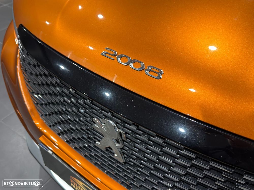 Peugeot 2008 1.2 PureTech Allure EAT8 - 10