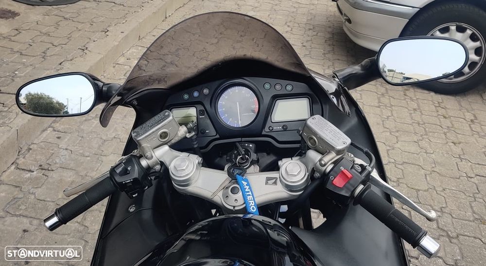 Honda CBR 1000 XX - 11