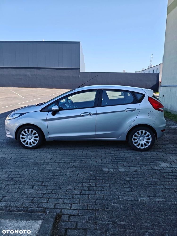 Ford Fiesta 1.6 TDCi DPF Ghia - 7
