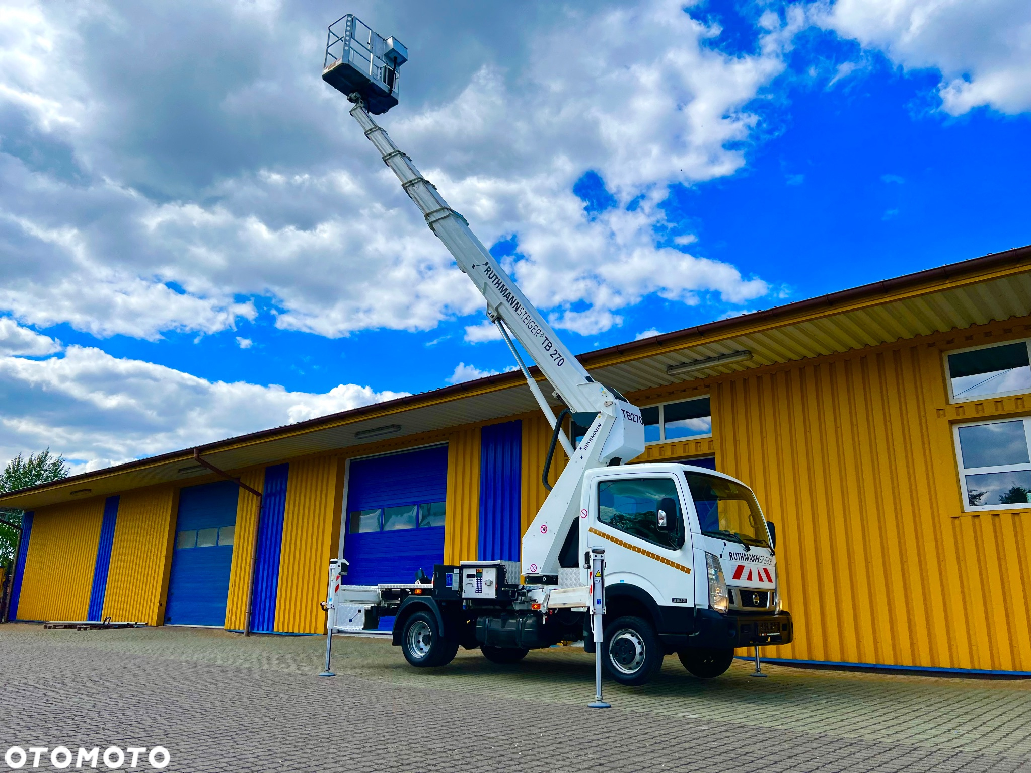 Ruthmann TB270 NISSAN CABSTAR - 10