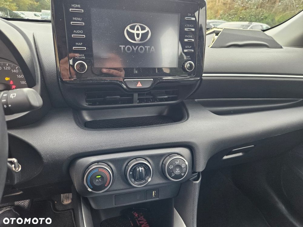 Toyota Yaris - 34