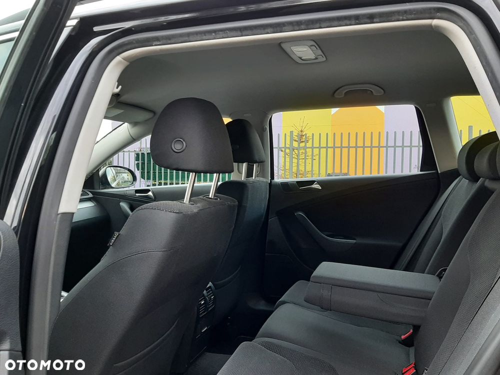 Volkswagen Passat Variant - 11