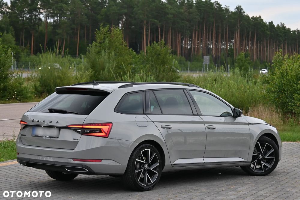 Skoda Superb 2.0 TDI SCR 4x4 Sportline DSG - 12