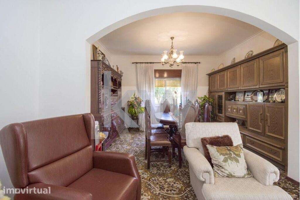 Excelente oportunidade em Fernão Ferro, propriedade de 1000m2 com mora - Grande imagem: 3/60