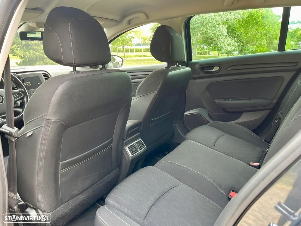 Renault Mégane Sport Tourer 1.5 Blue dCi Limited J17 - 12