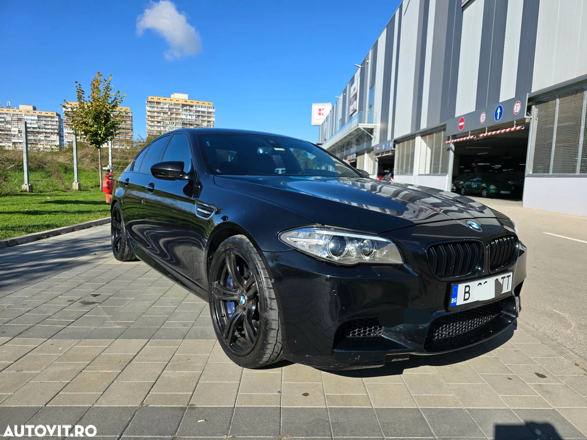 BMW M5 Standard - 1
