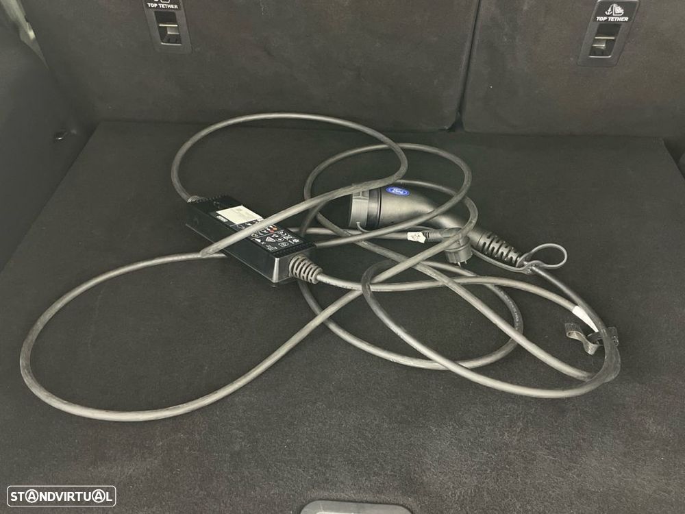 Ford Kuga 2.5 PHEV Titanium - 26